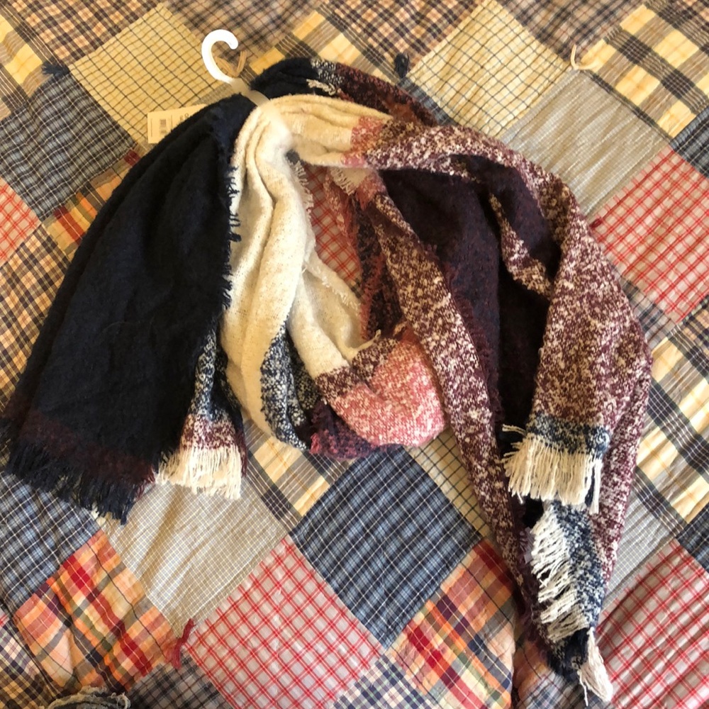 Scarf - Picture 2 of 5